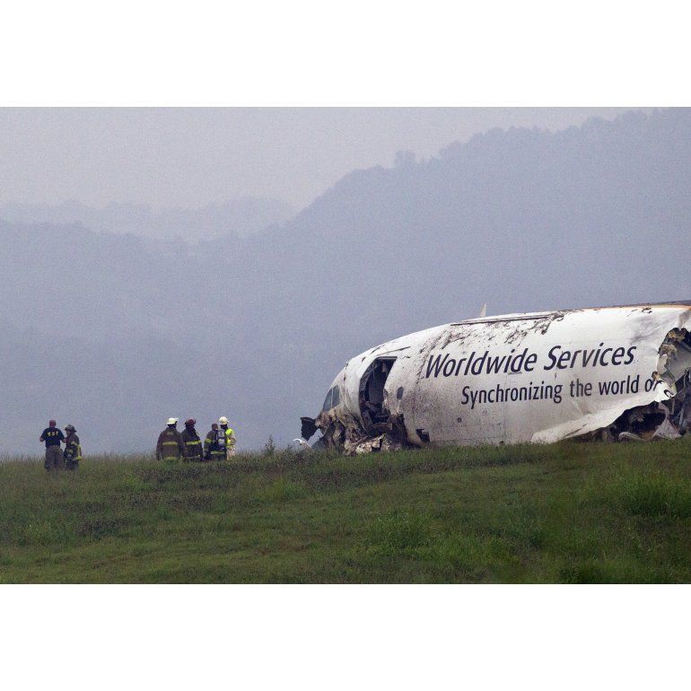 Avión de UPS se estrelló en Estados Unidos: dos muertos