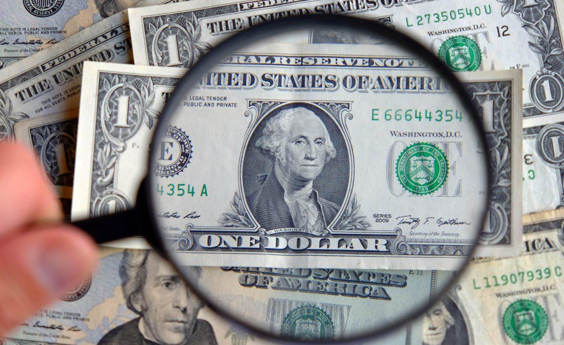 La fuerte presión sobre el dólar blue se reflejó en un nivel récord.