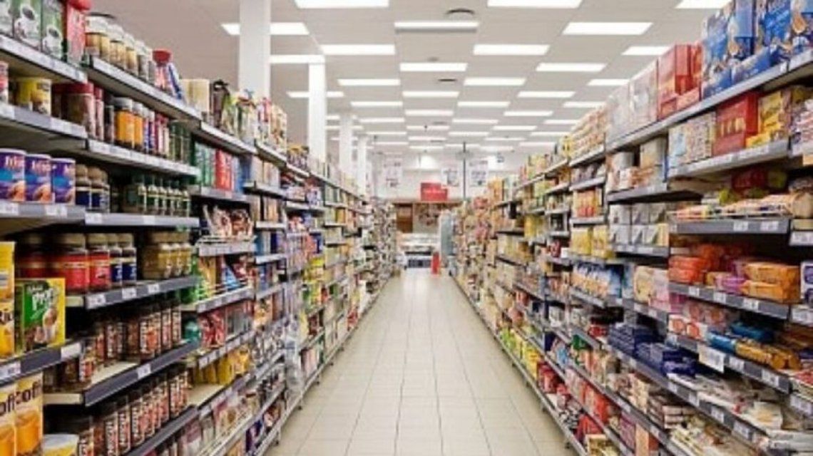 Cayeron las ventas en supermercados y autoservicios mayoristas.