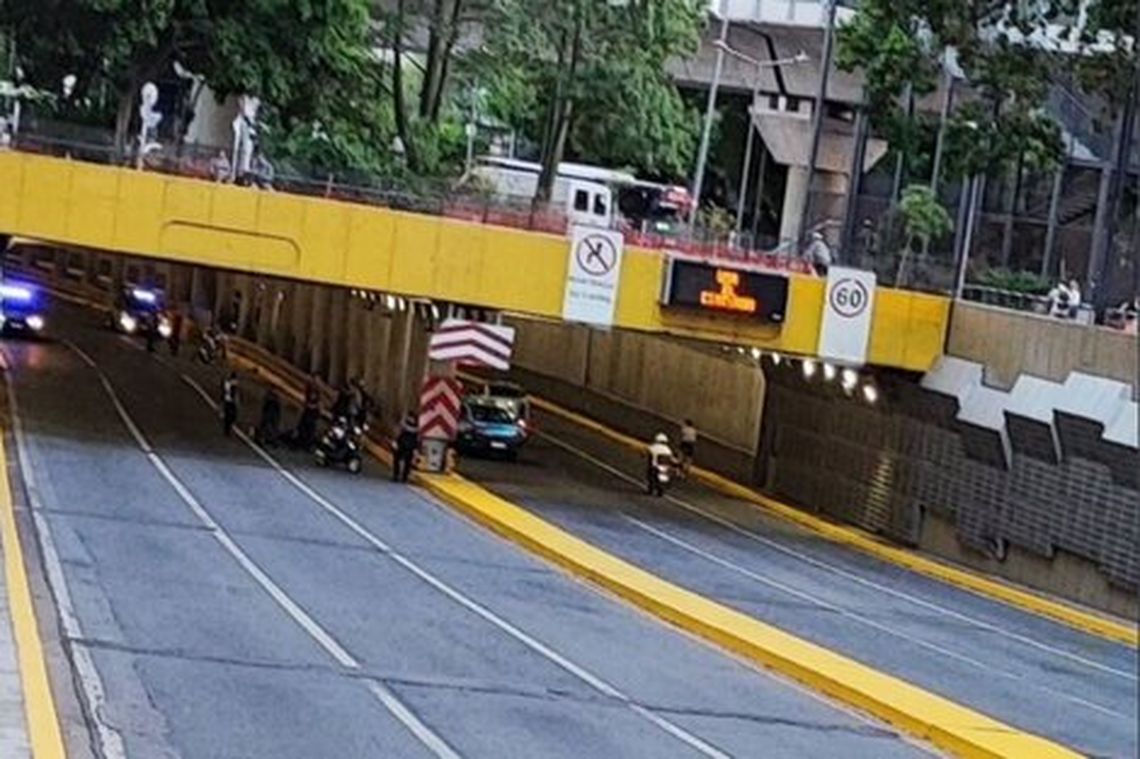 Identificaron a la mujer que provocó el homicidio en el túnel de avenida Del Libertador.