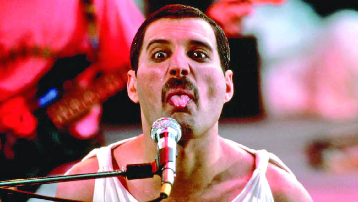 El 24 de noviembre de 1991 moría a los 45 años en su casa de Londres un gran artista: Freddie Mercury