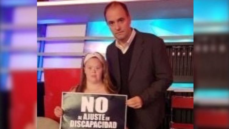 Tremendo carpetazo a Manuel Adorni que sigue contradiciéndose.