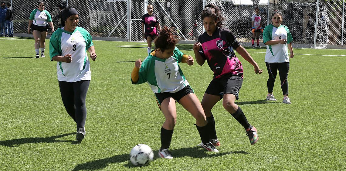El fútbol femenino se suma a la tendencia del alquiler de canchas de fútbol o los campeonatos en cualquier día de la semana.