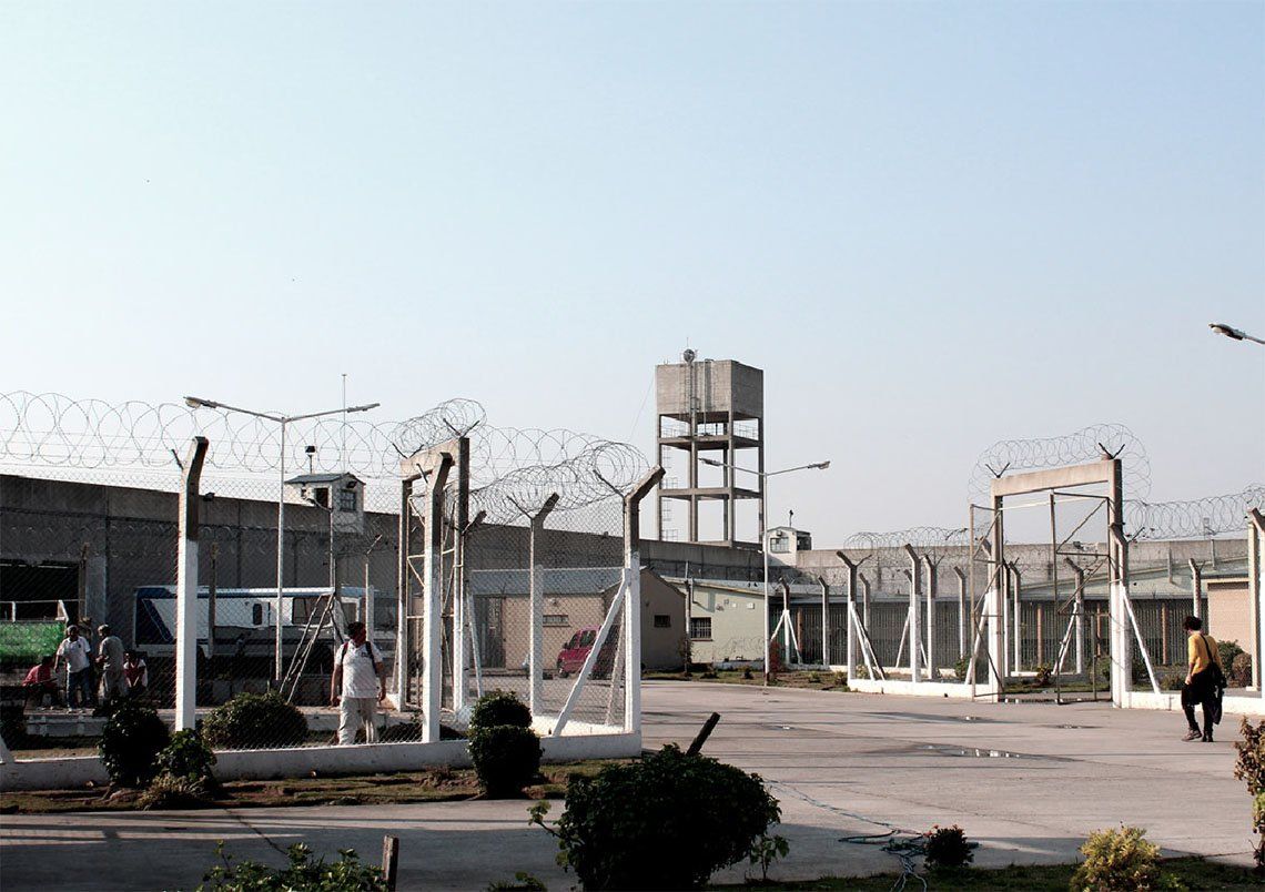 Lomas de Zamora: buscan a un preso que se fugó en Ingeniero Budge
