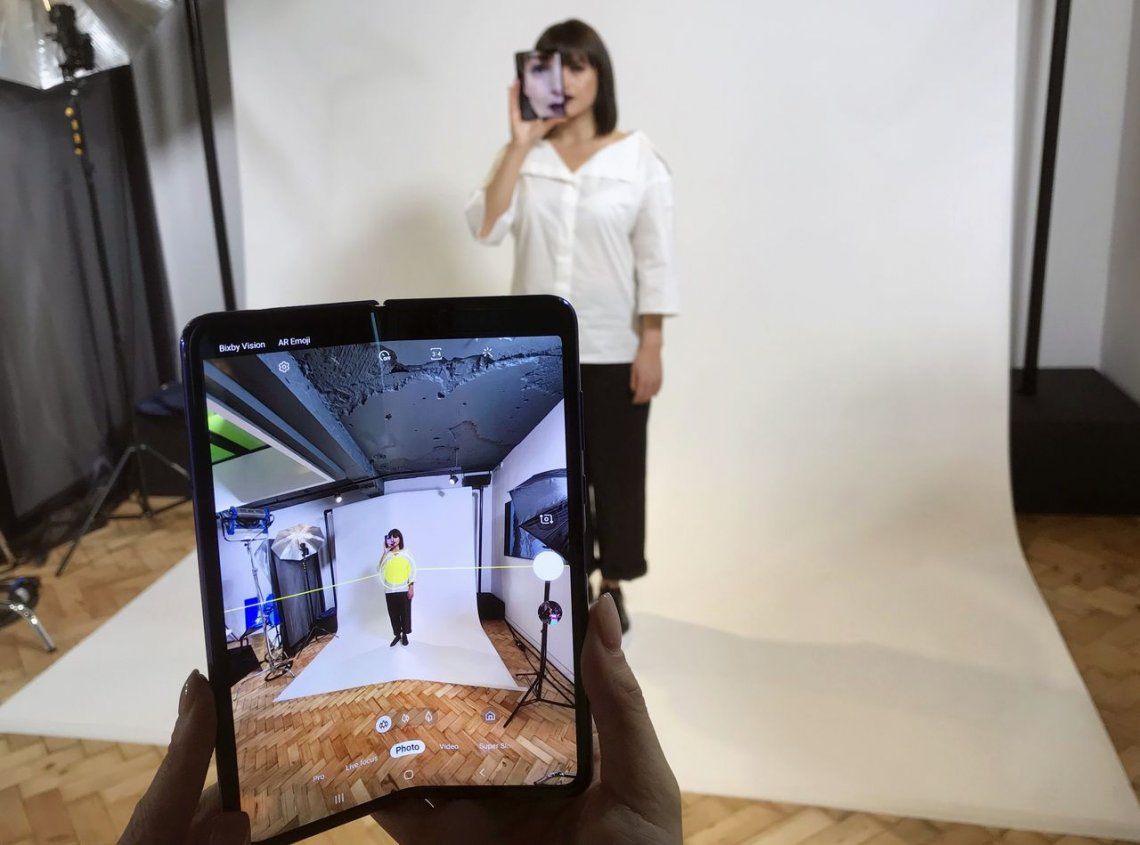 Finalmente, Samsung lanzará su smartphone plegable