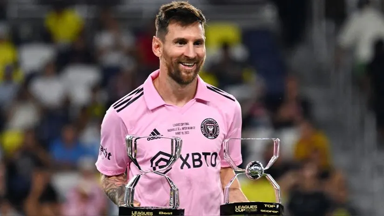 Lionel Messi fue elegido como el atleta del año.