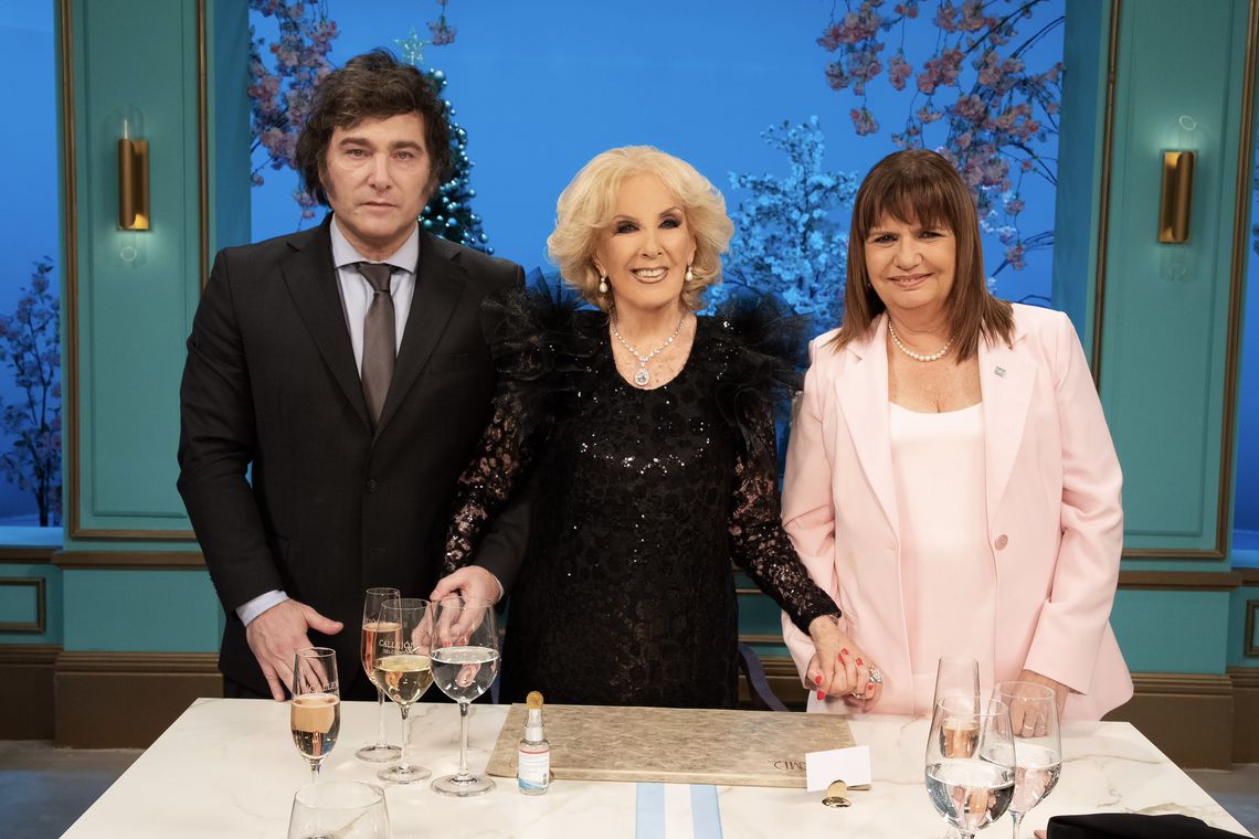 Milei fue acompañado por la ministra Patricia Bullrich durante la entrevista con Mirtha Legrand.