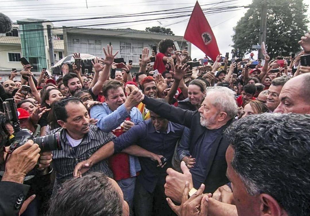 Lula recuperó la libertad tras pasar 19 meses preso