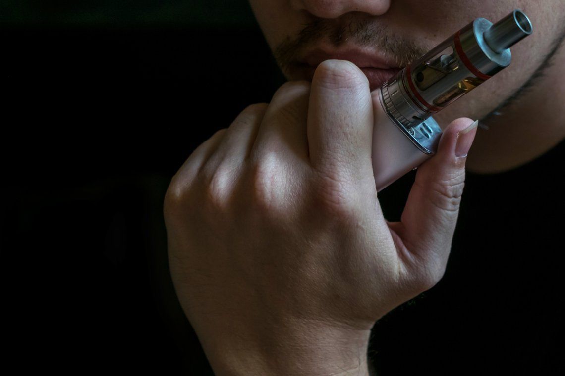 Los saborizantes de cigarrillos electrónicos podrían causas problemas cardíacos