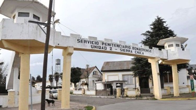 Las estafas y engaños provenían de los pabellones bonaerenses de Sierra Chica y Merlo.