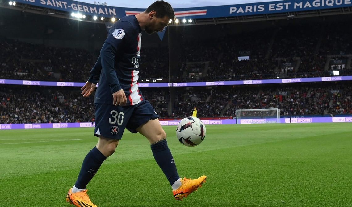 Lionel Messi fue silbado una vez más en París