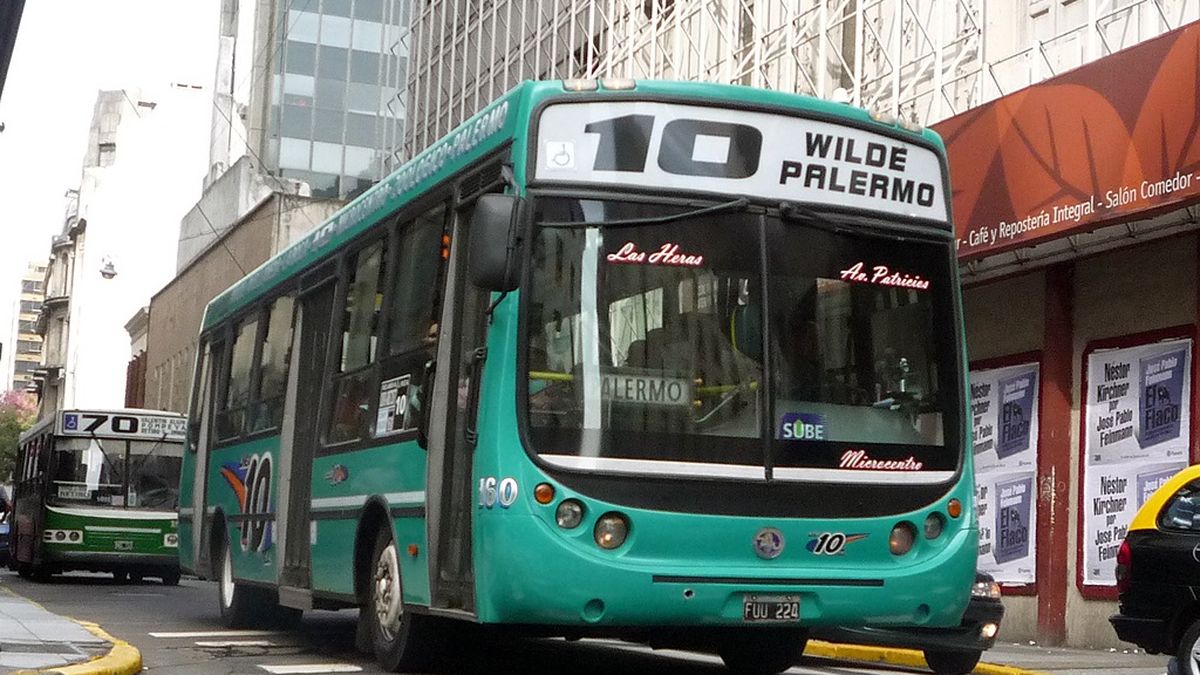 Extienden el recorrido de la línea 10 de colectivos