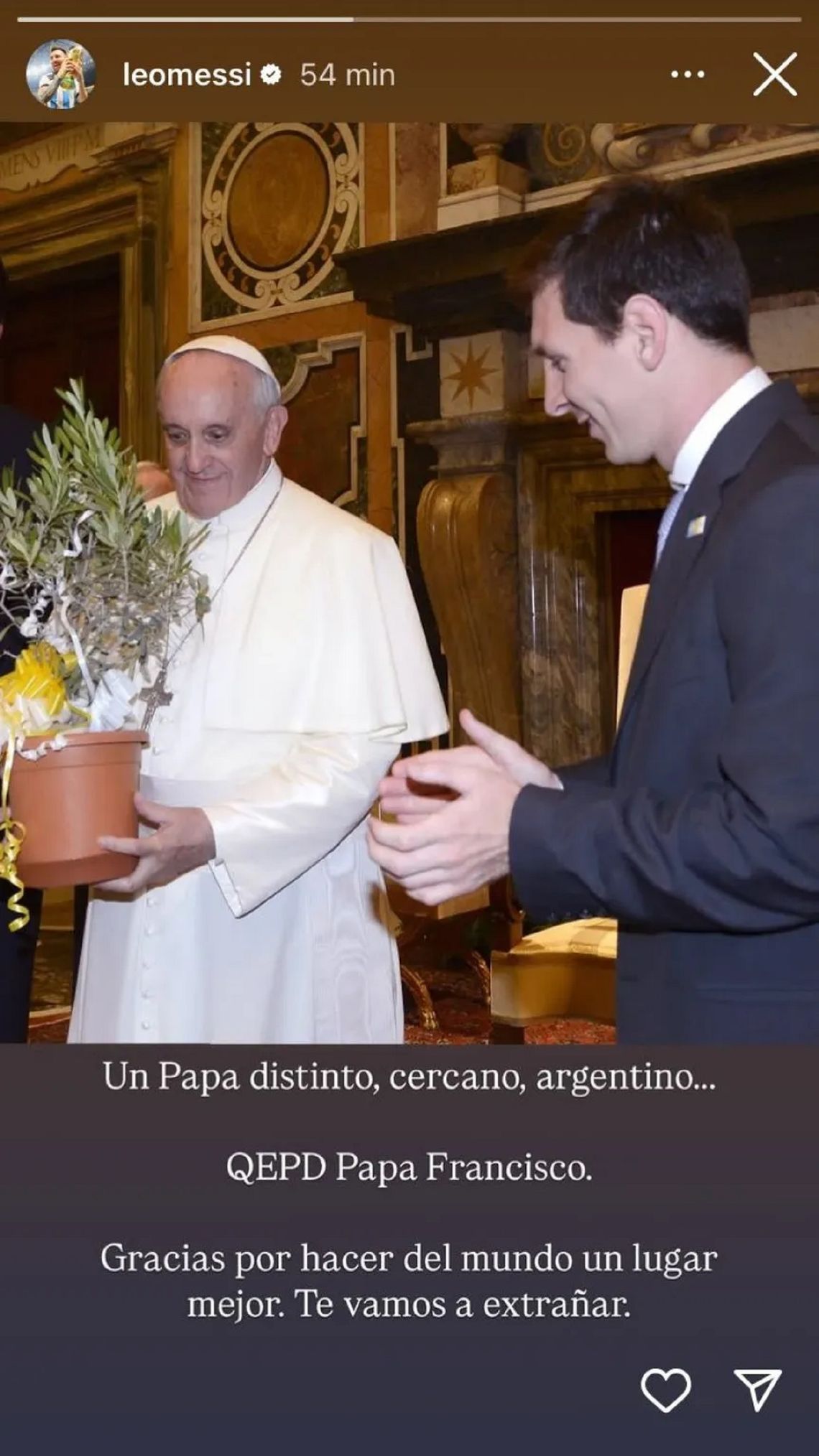 La historia que subió Lionel Messi a su cuenta de Instagram este lunes por la muerte de Francisco. La historia que subió Lionel Messi a su cuenta de Instagram este lunes por la muerte de Francisco.