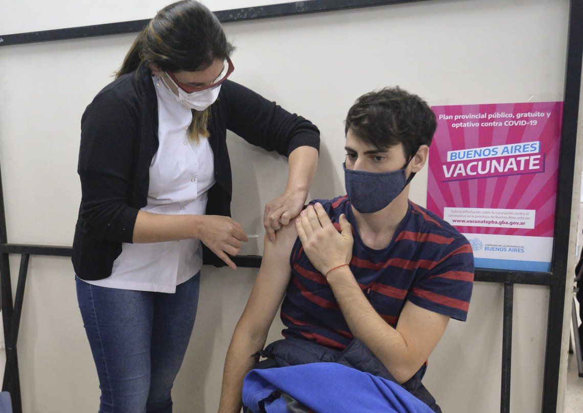 Buenos Aires: ya se pueden vacunar los mayores de 18 sin turno