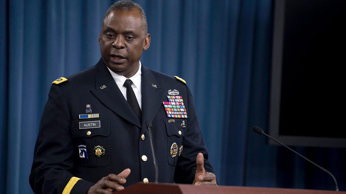 El general retirado Lloyd Austin se convertirá en el primer afroamericano al frente de la defensa de los Estados Unidos.