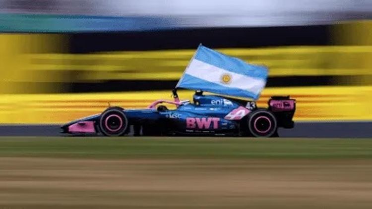 Franco Colapinto será el primer argentino en correr con un auto de Fórmula 1 en el país. Lo hará con un Lotus E20 el 26 de abril.