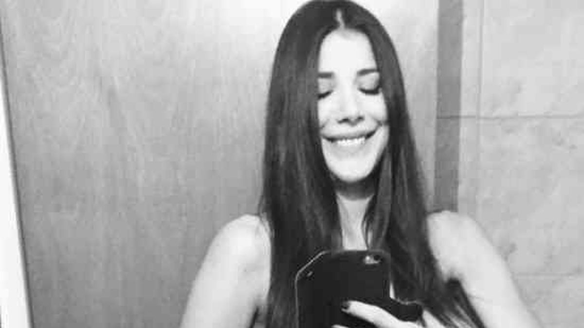 Andrea Rincón: un topless y un “te amo” para un desconocido
