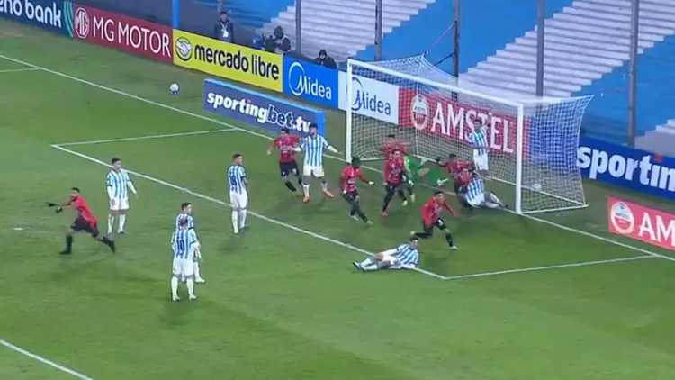 Un gol de no creer...