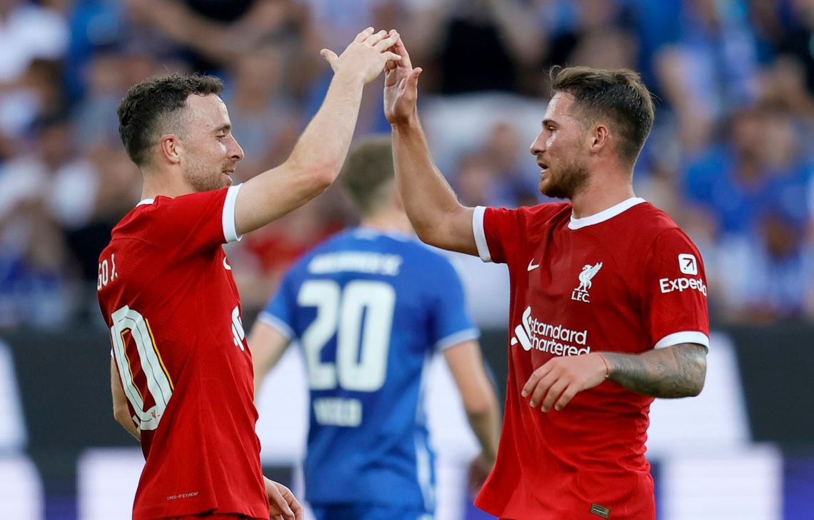 Alexis Mac Allister debutó con una asistencia en Liverpool.