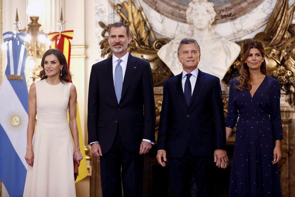 Felipe VI con Macri: Apoyamos a la Argentina como siempre lo hemos hecho en momentos difíciles