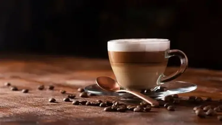 El hallazgo se centra en un compuesto natural presente en la bebida.