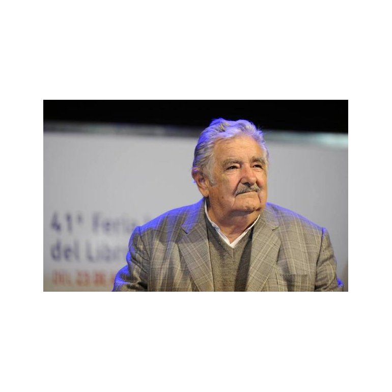 Mujica, la oveja negra de la política, descolló en la Feria