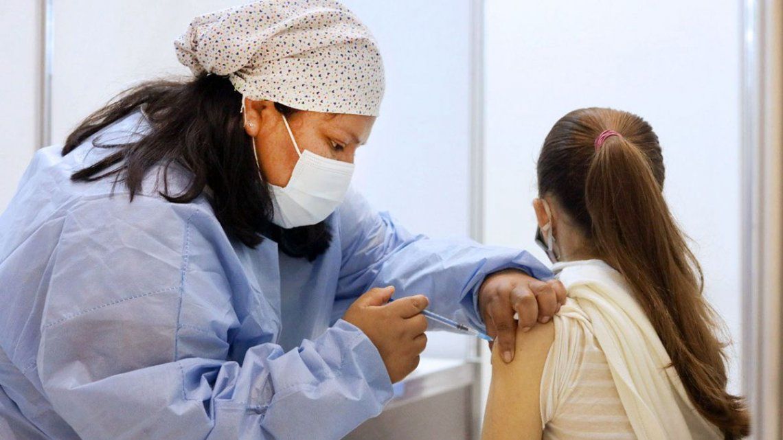 Bologna afirmó que la vacunación es importante para “prevenir las infecciones en los niños