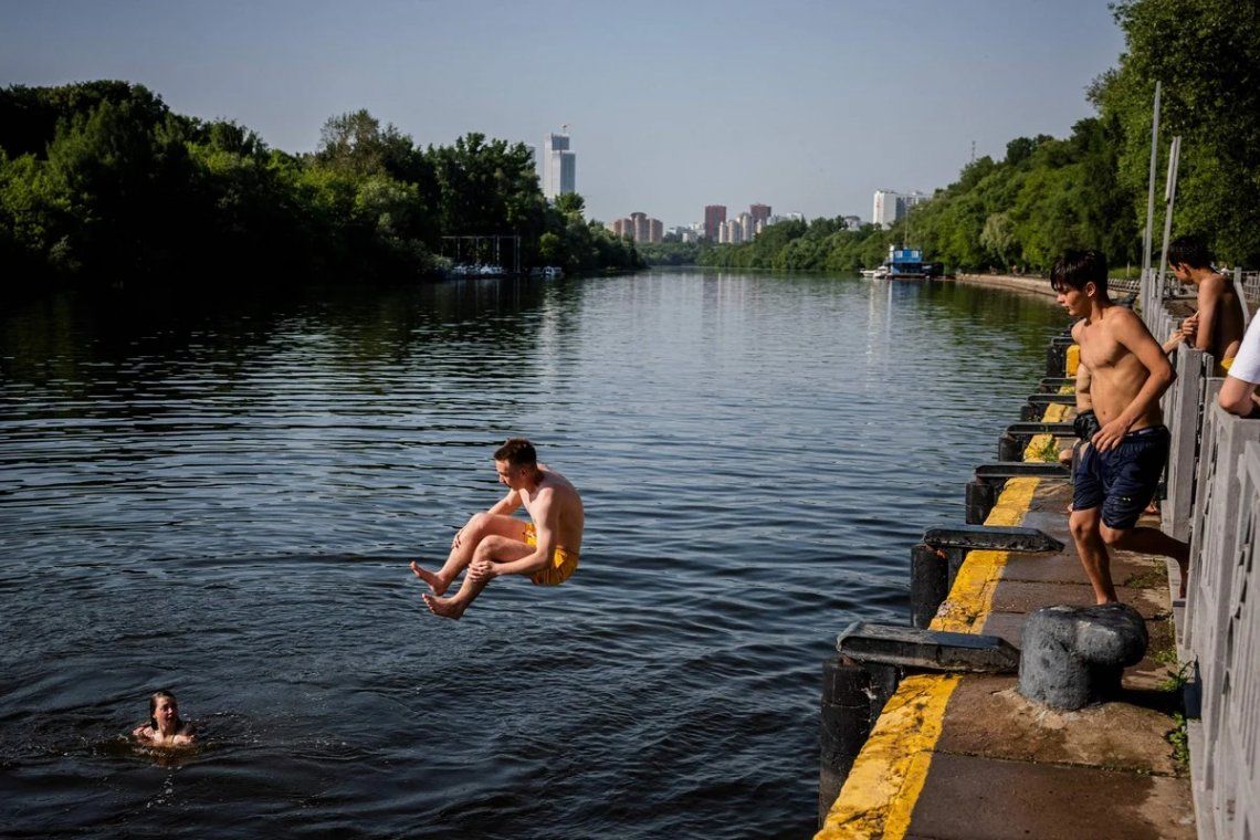 En fotos: arde Moscú por una ola de calor histórica