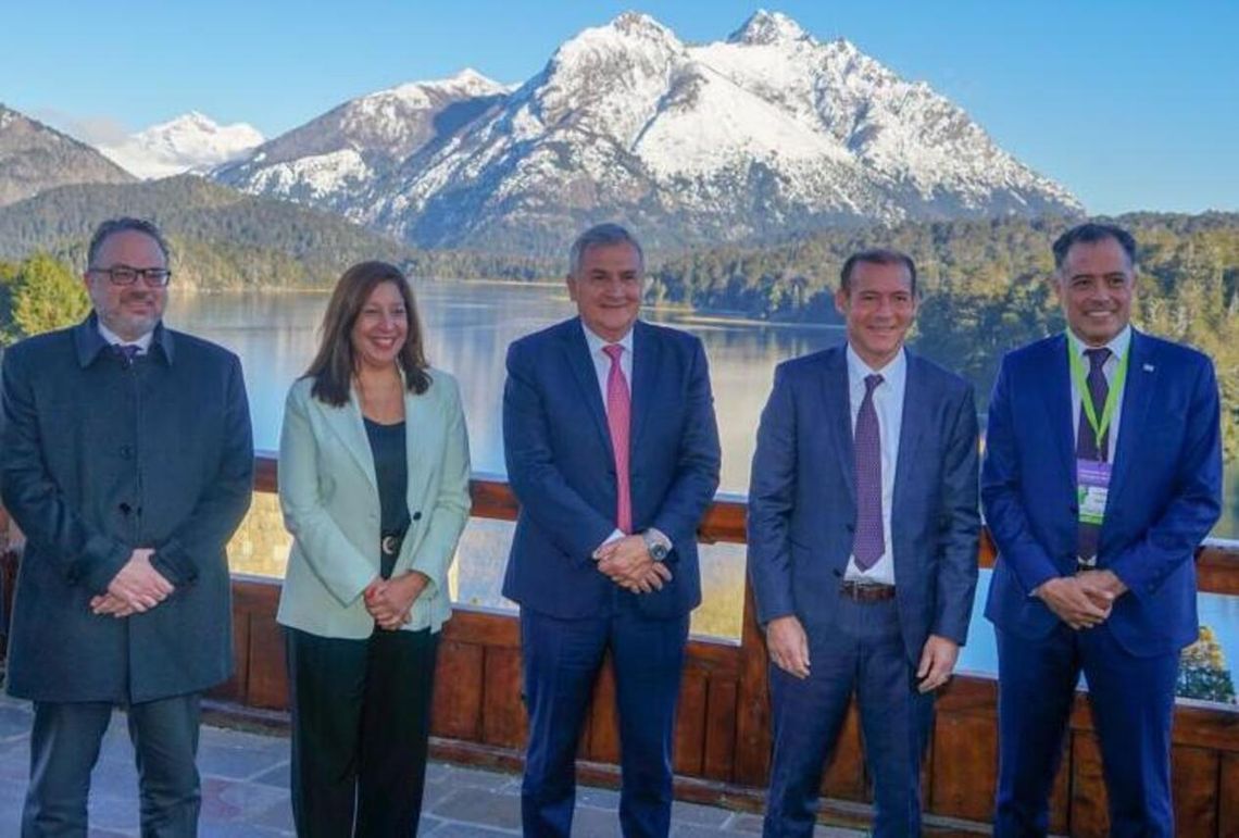 Gerardo Morales en el Encuentro Nacional Hidrógeno 2030