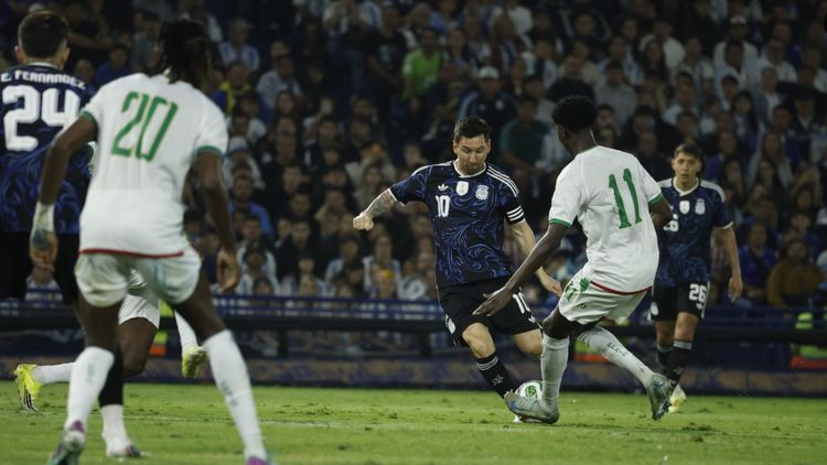La Selección Argentina superó 2-1 a Mauritania en La Bombonera, con goles de Enzo Fernández y Nicolás Paz, en un amistoso que dejó una sólida primera mitad y un complemento con alt